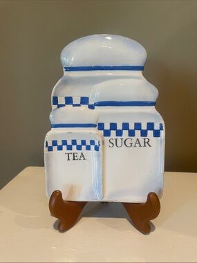 Boston Warehouse White Ceramic Wall Plaque with Blue Accents